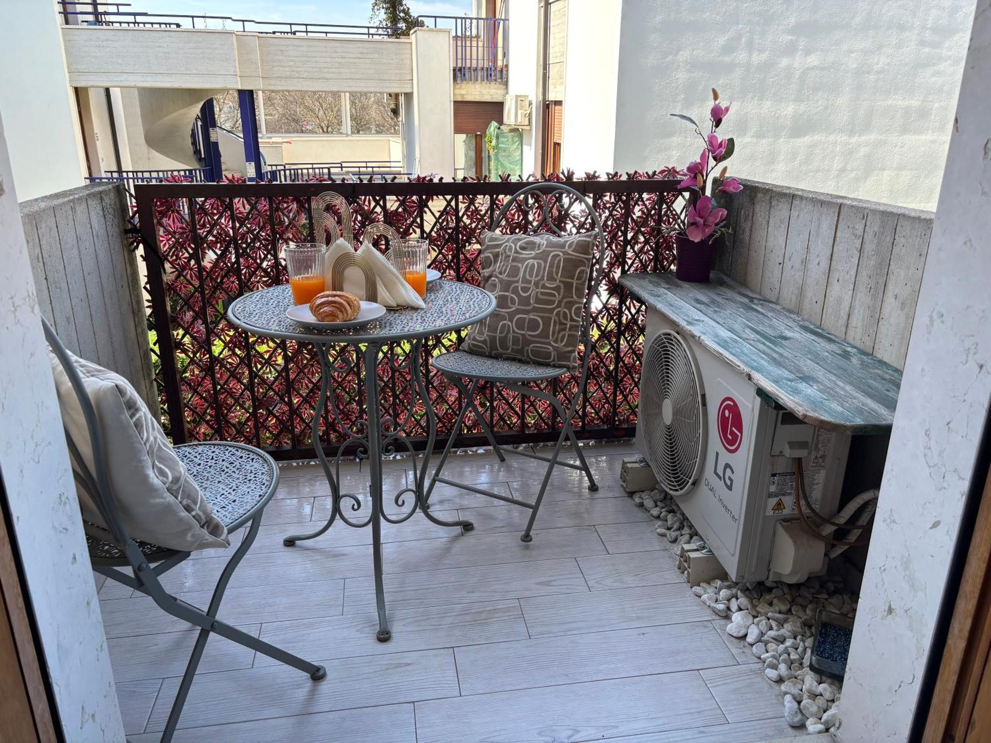 Studio Flat Policlinico G B Rossi Borgo Roma Verona Exterior foto